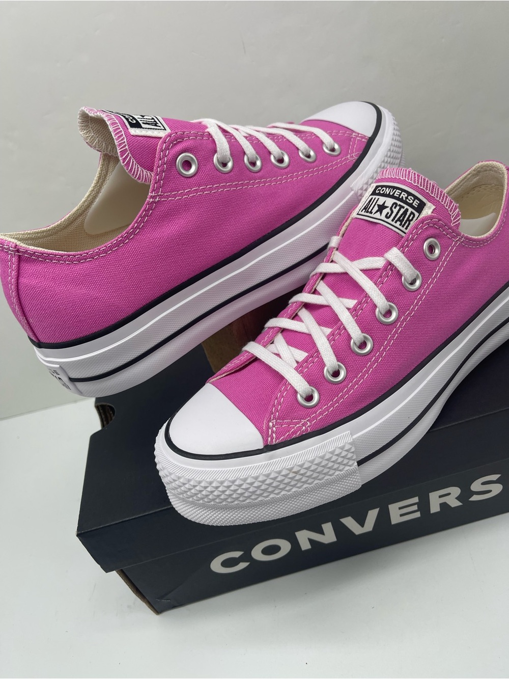 Converse CTAS Lift Ox Platform Sneakers Shocking Orchid White Black A16104F NWT - Picture 7 of 16
